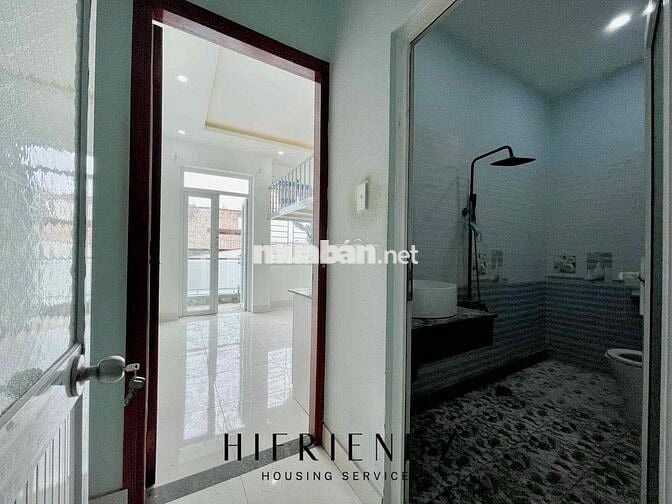 CHO THUÊ PHÒNG GÁC BANCOL MỚI XÂY RỘNG THOÁNG NGAY CHỢ PHAN ANH