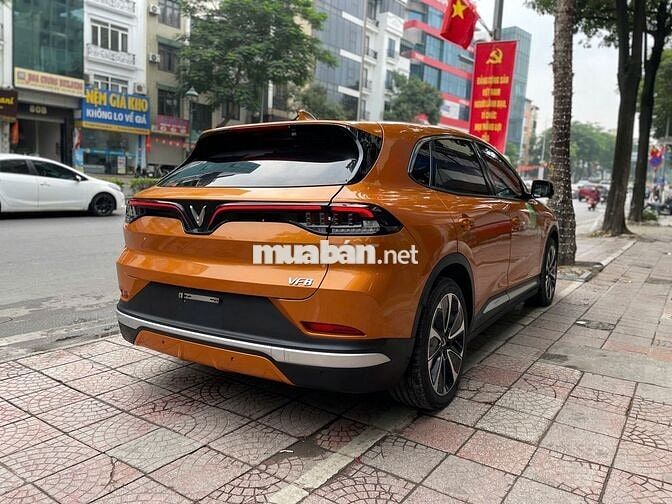 Vinfast VF8 Plus Cam-Pin SDI màu Cam 60000 km
