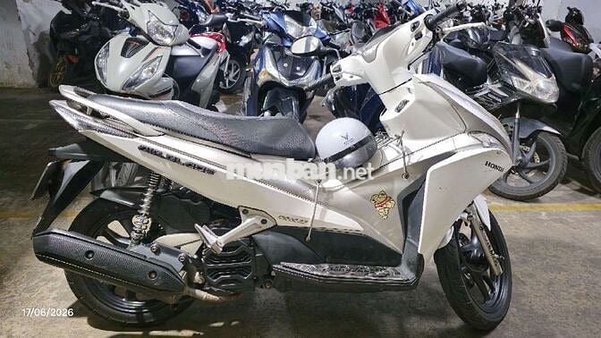Honda Air Blade 125 Trắng