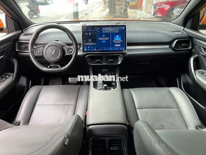 Vinfast VF8 Plus Cam-Pin SDI màu Cam 60000 km