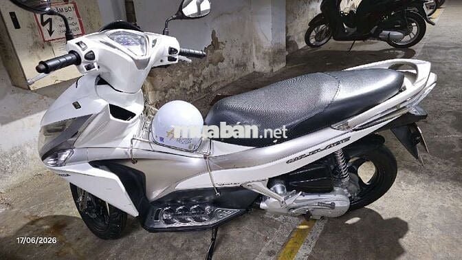 Honda Air Blade 125 Trắng
