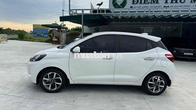 Hyundai Grand i10 2023 1.2 AT Trắng 35.000km