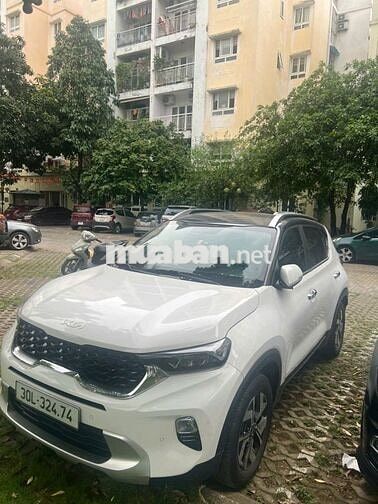 KIA SONET LUX 1.5 AT 2023 Trắng 30000 km (biển HN)