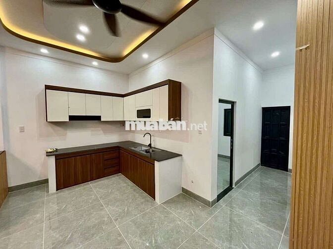 * B.Á.N NHÀ HẺM XE HƠI THÔNG -LÃNH BÌNH THĂNG- BÌNH THỚI ( 70m2 - 3 tầ