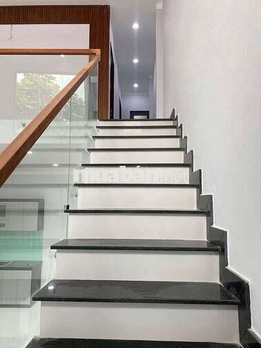 * B.Á.N NHÀ HẺM XE HƠI THÔNG -LÃNH BÌNH THĂNG- BÌNH THỚI ( 70m2 - 3 tầ