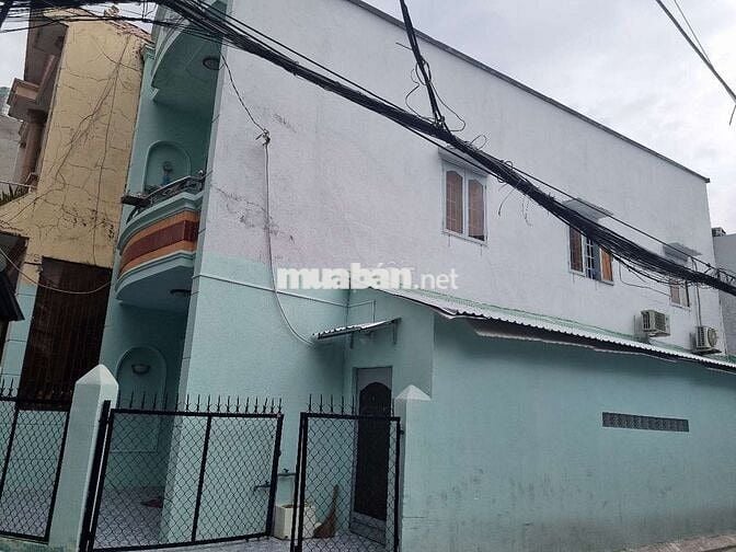 Căn góc 2MT hẻm xe hơi Nằm Mua đất Tặng nhà giá 5tỷ7