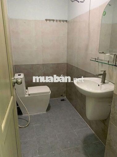 Cho thuê nhà nguyên căn KDC Hồng Long, HBP Thủ Đức, 2PN, sát QL13