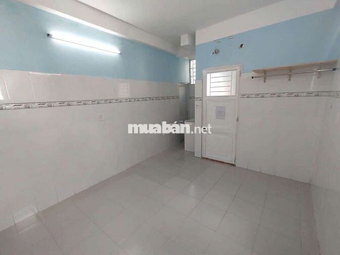 Phòng trọ mặt tiền đường Nguyễn Xí