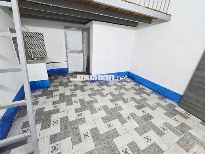 phòng trọ có máy lạnh ở gần Vincom ngã tư 550 dĩ An giá 1tr5 -1tr8 