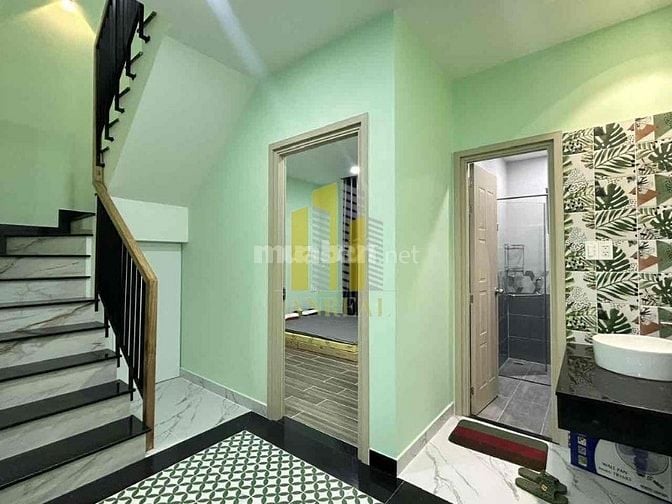 Nhà Phố Hiện Đại Full Nội Thất 4PN - Có Sân Giá 19 Triệu