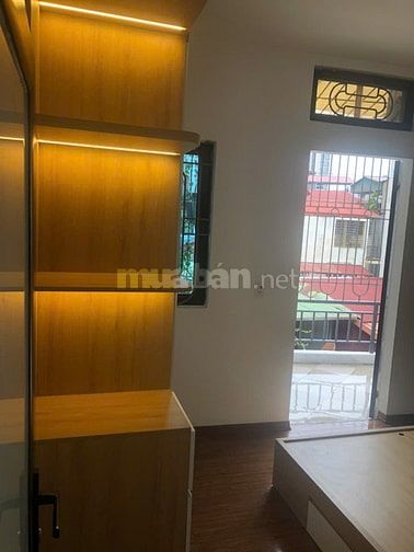 Cho thuê nhà 4 tầng lô góc,33m2, phố Quan Nhân,MIỄN MÔI GIỚI,QUẢNG CÁO