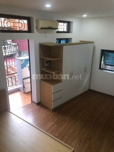 Cho thuê nhà 4 tầng lô góc,33m2, phố Quan Nhân,MIỄN MÔI GIỚI,QUẢNG CÁO