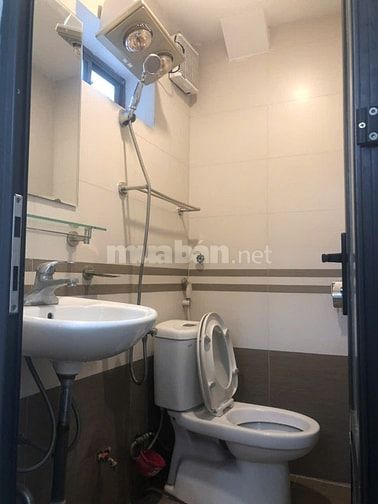 Cho thuê nhà 4 tầng lô góc,33m2, phố Quan Nhân,MIỄN MÔI GIỚI,QUẢNG CÁO