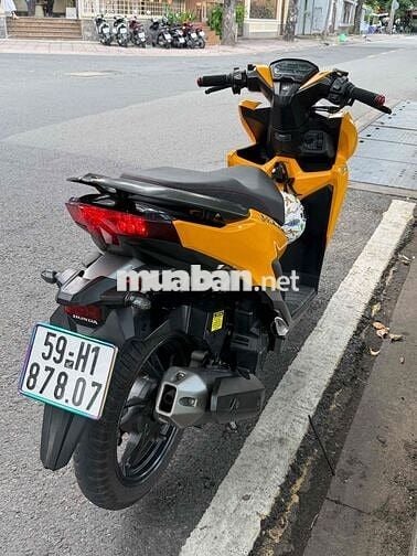 Honda Vario 150 2018 Vàng