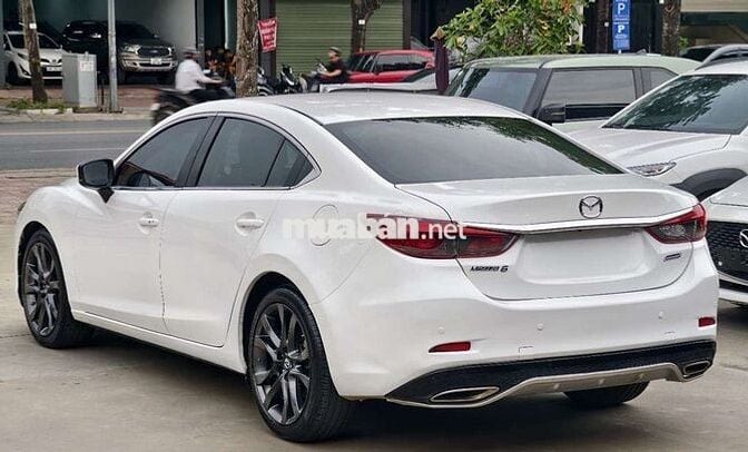 Mazda 6 2.0 Premium 2019 Trắng Ngọc Trai