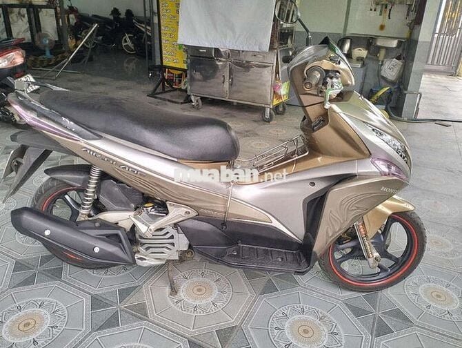 Honda Air Blade Fi Bản Đặc Biệt Vàng đồng