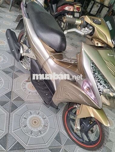 Honda Air Blade Fi Bản Đặc Biệt Vàng đồng