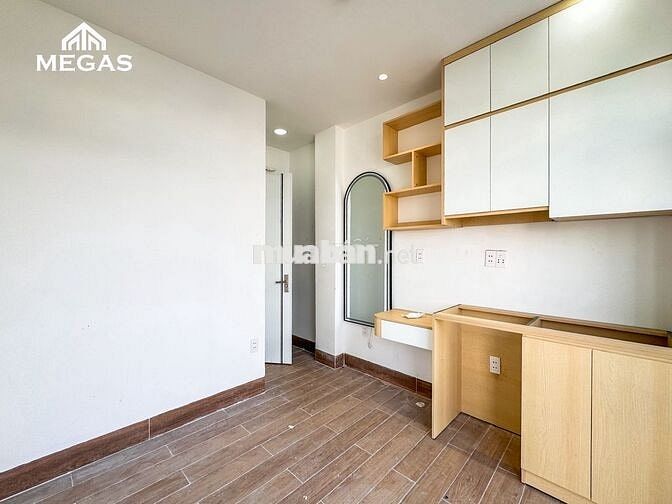 STUDIO MỚI XÂY - THANG MÁY, FULL NỘI THẤT NGAY CHỢ THẠCH ĐÀ