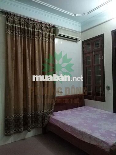 CHO THUÊ NHÀ 2 TẦNG RƯỠI , diện tích 75m2 , ngõ rộng oto vào được