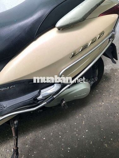 Honda Lead 2011 Vàng kem