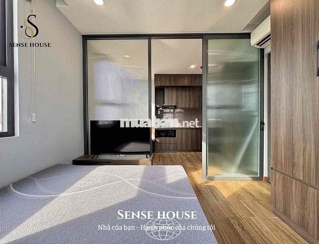 Căn Hộ 1PN Ban Công | Nội Thất Luxury | Giáp Trung Tâm Quận 10