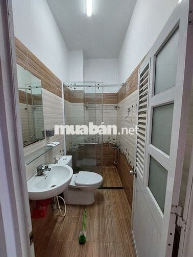Cho thuê nhà nguyên căn giá rẻ 148/21 Đ59, 4 PN, 5WC. 4,15x12. 4 Tầng.