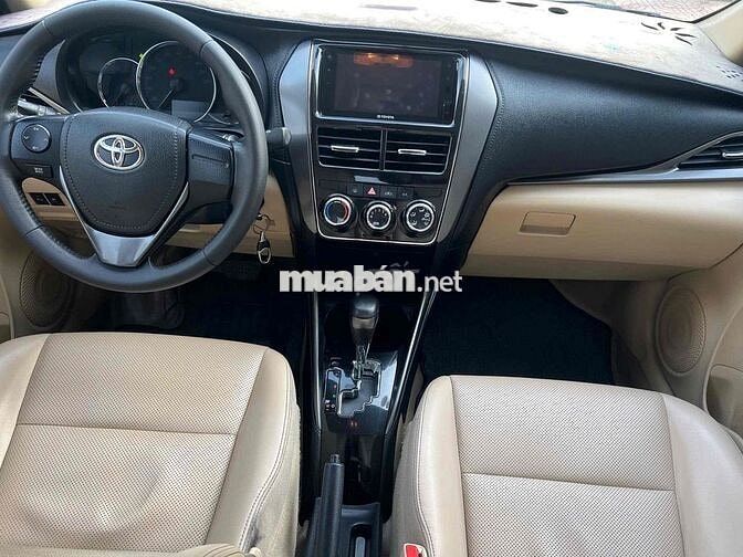 Toyota Vios 2022 CVT Bạc