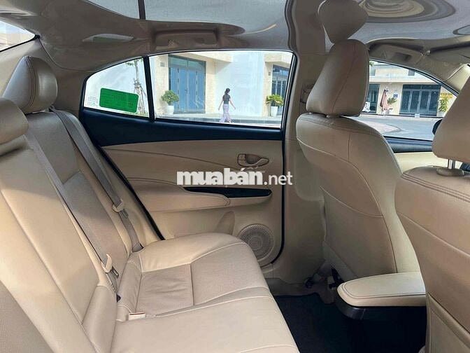 Toyota Vios 2022 CVT Bạc