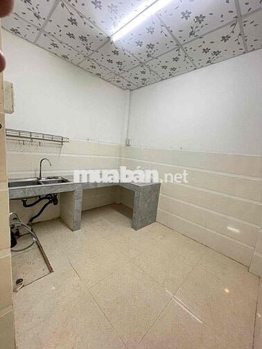 Cho thuê nhà trệt lầu 4x10m 2phòng sẵn 2máy lạnh hẻm Phạm Ngũ Lão