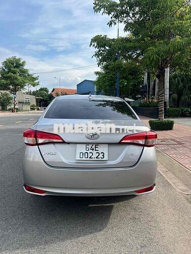 Toyota Vios 2022 CVT Bạc