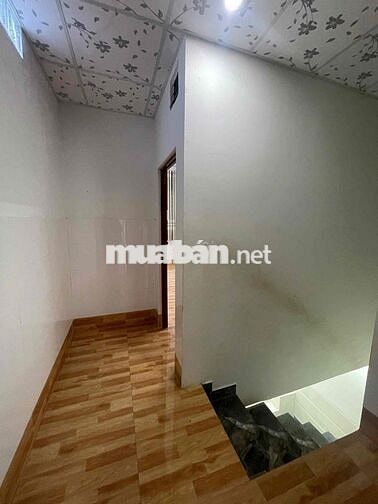 Cho thuê nhà trệt lầu 4x10m 2phòng sẵn 2máy lạnh hẻm Phạm Ngũ Lão