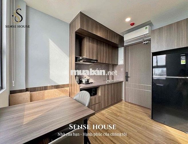 Căn Hộ 1PN Ban Công | Nội Thất Luxury | Giáp Trung Tâm Quận 10