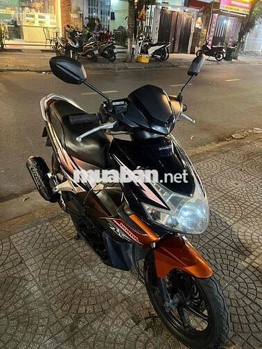 Honda Air Blade Thể thao Đen cam