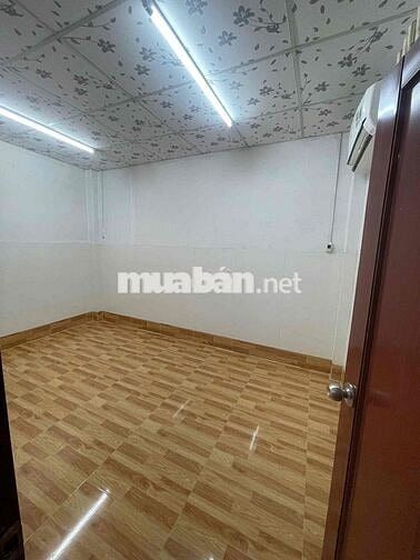 Cho thuê nhà trệt lầu 4x10m 2phòng sẵn 2máy lạnh hẻm Phạm Ngũ Lão