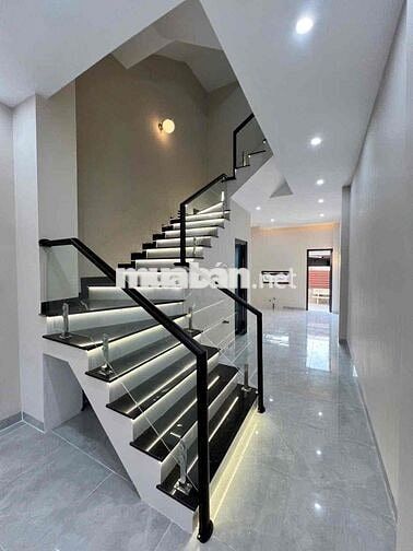 CHO THUÊ NHÀ MẶT TIỀN HẺM 54 HÙNG VƯƠNG