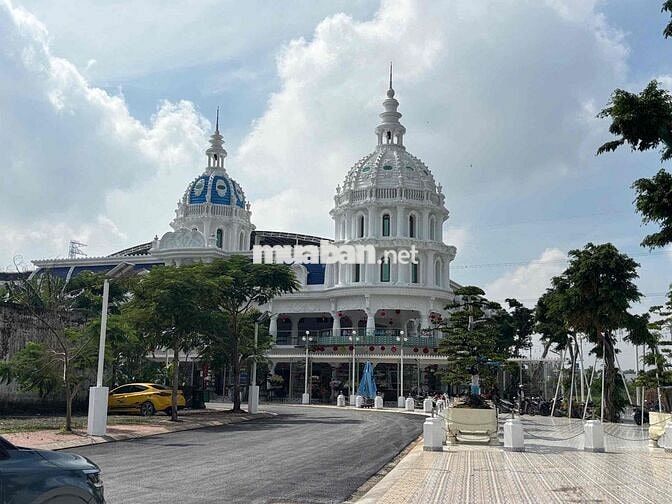 BÁN ĐẤT THỔ CƯ MẶT TIỀN ĐƯỜNG DT826 - CÁCH CẦU TRÀM 3 PHÚT - SỔ RIÊNG