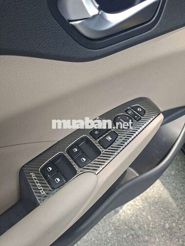 Cần Bán Hyundai Accent 2018 1.4 ATH số tự động .