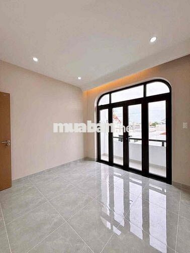 CHO THUÊ NHÀ MẶT TIỀN HẺM 54 HÙNG VƯƠNG