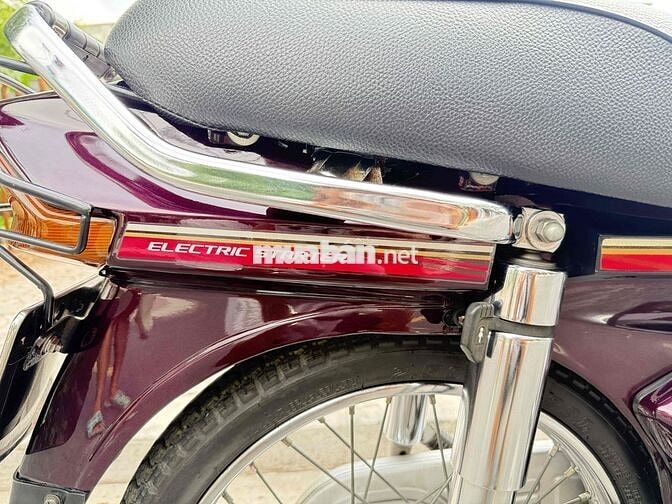 Honda Dream Thái đời 95 . Xe sưu tầm.
