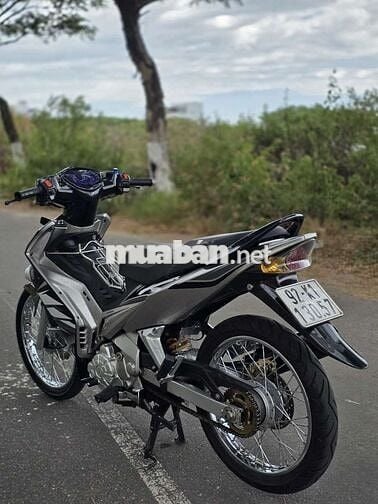 Exciter Xuống Áo Côn tay bs 92 Đen, Bạc