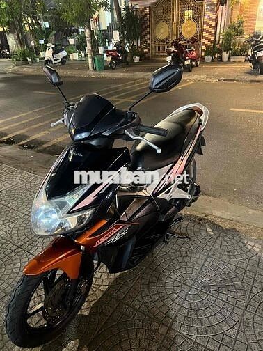 Honda Air Blade Thể thao Đen cam