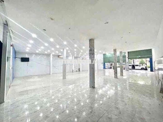 Mặt tiền Kinh doanh yersin , Phố thời trang 12x40m. 3 tầng
