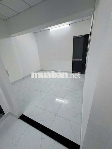 Nhà liền kề mới gần UBND phường Chánh Hiệp, giá 3 triệu/tháng quá rẻ