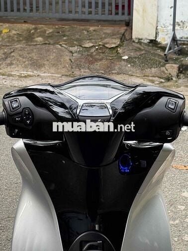 Honda SH 125i 2024 Bạc poscher siêu lướt nhu new