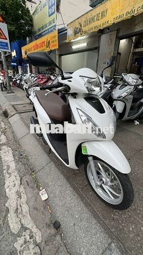 Honda Vision 2023 Smartkey Trắng