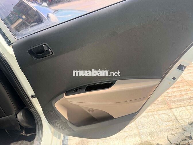 Hyundai Grand i10 2019 ko taxi giá rẻ sẵn dùng