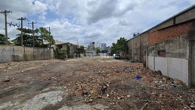 Cho thuê Đất mặt tiền Dương Quảng Hàm, Gò Vấp 📐 Diện tích: 25x172m