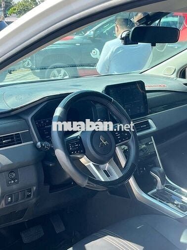 Mitsubishi Xpander Premium 2025 Trắng 8.500 km