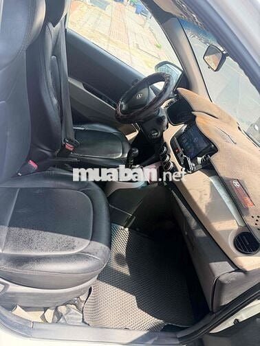 Hyundai Grand i10 2019 ko taxi giá rẻ sẵn dùng