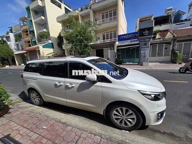 Kia Sedona 2015 Xăng 120.000 km Trắng